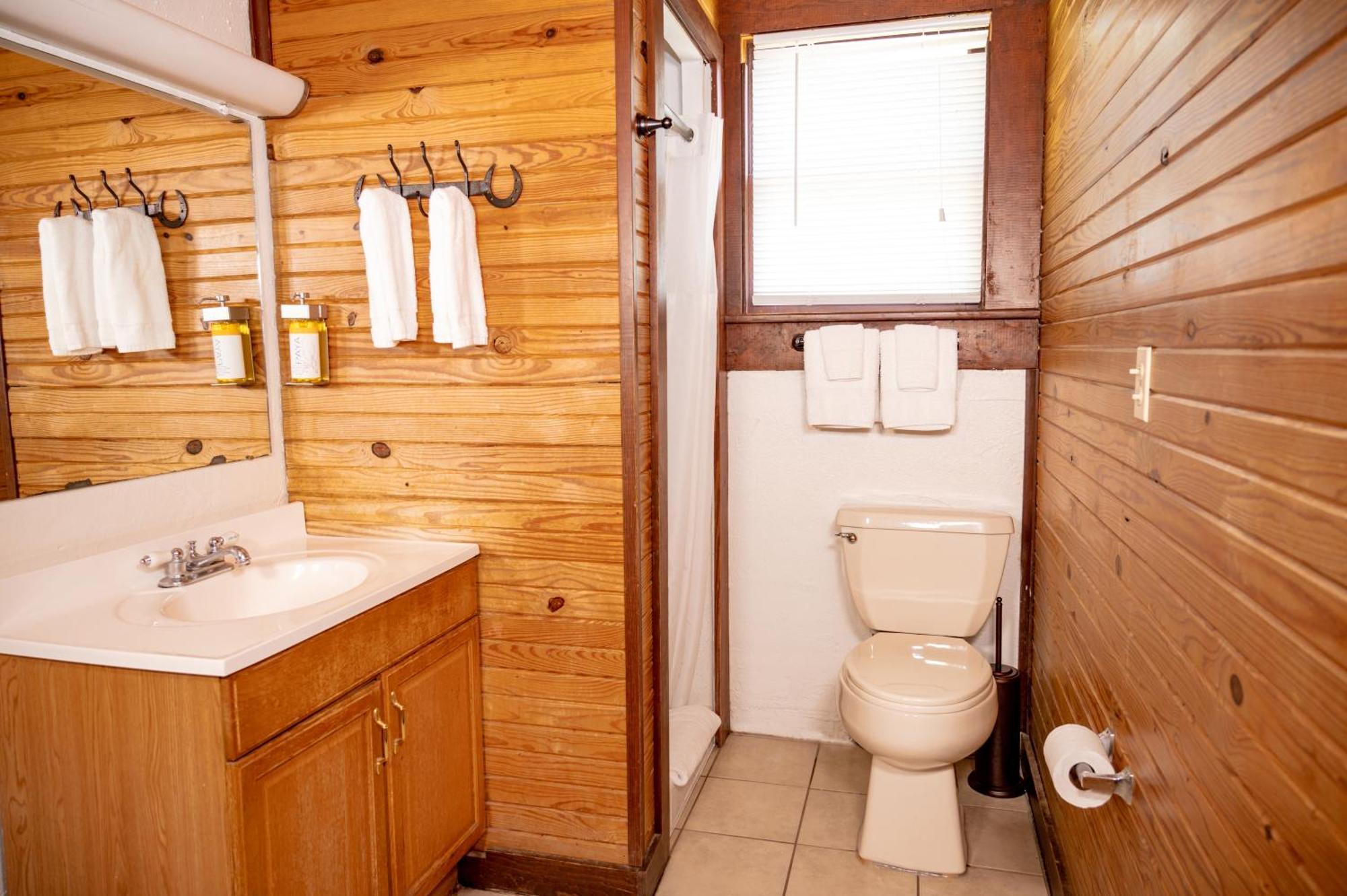 The Vaquero Motel Bandera Room photo